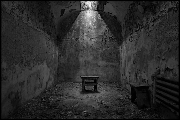 Bruce Jordan (Dallas, Texas) - PRISON CELL BENCH