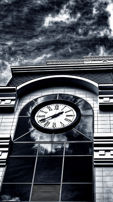 ANNA SAMOILOVYCH (Kyiv, Ukraine) - OCEAN OF TIME