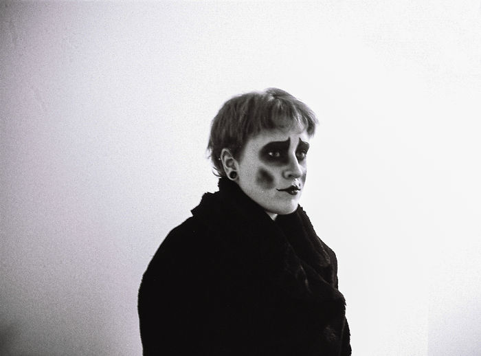 El Colman (UK) - A HIDDEN LIFE