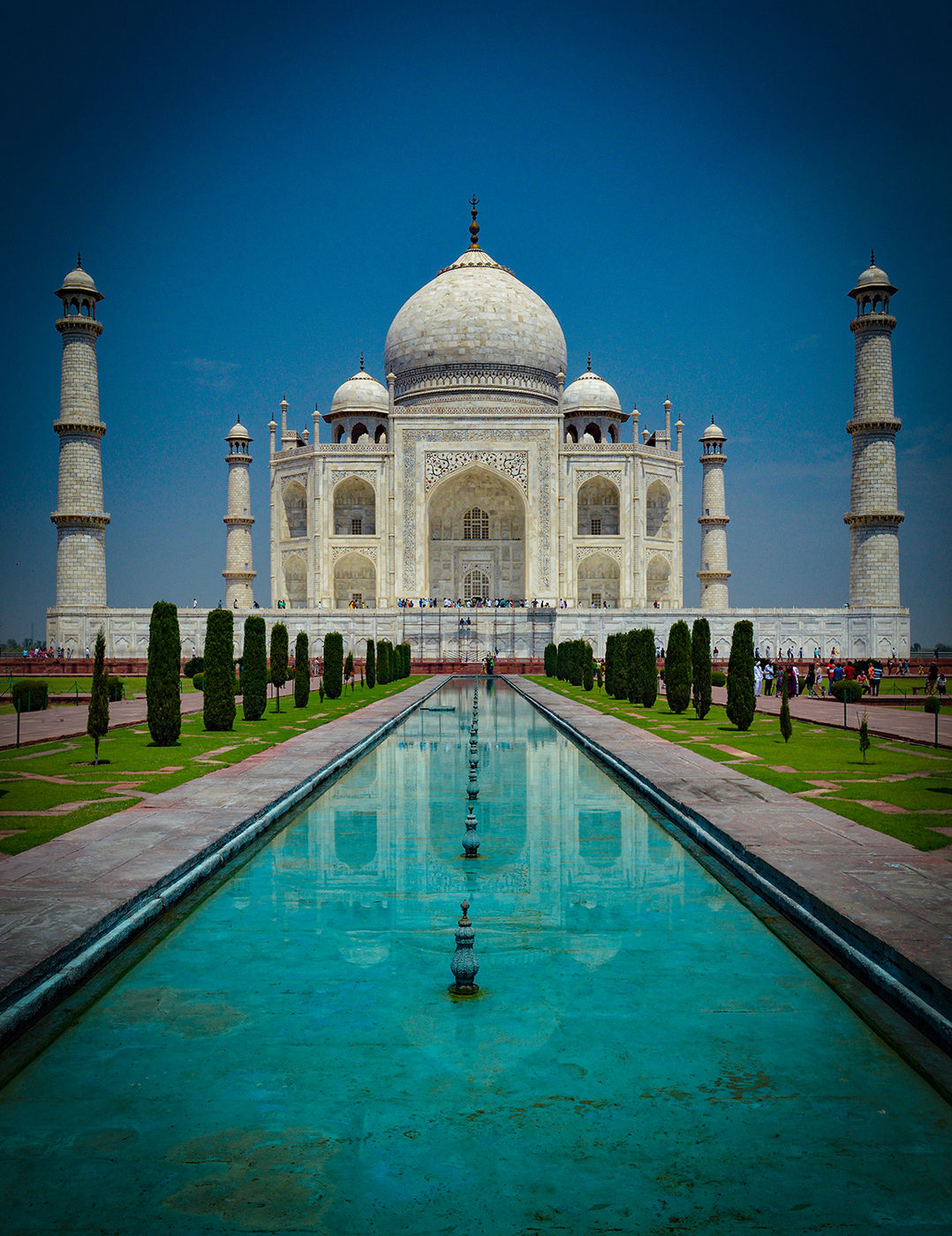 Taj Mahal, Agra, India. The best sight in the world by Richard Murrin