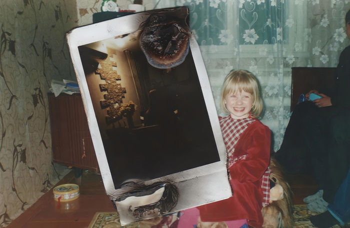 Anastasiia Dekhtiaruk (Ukraine) - MY LIFE IN A WHITE FRAME