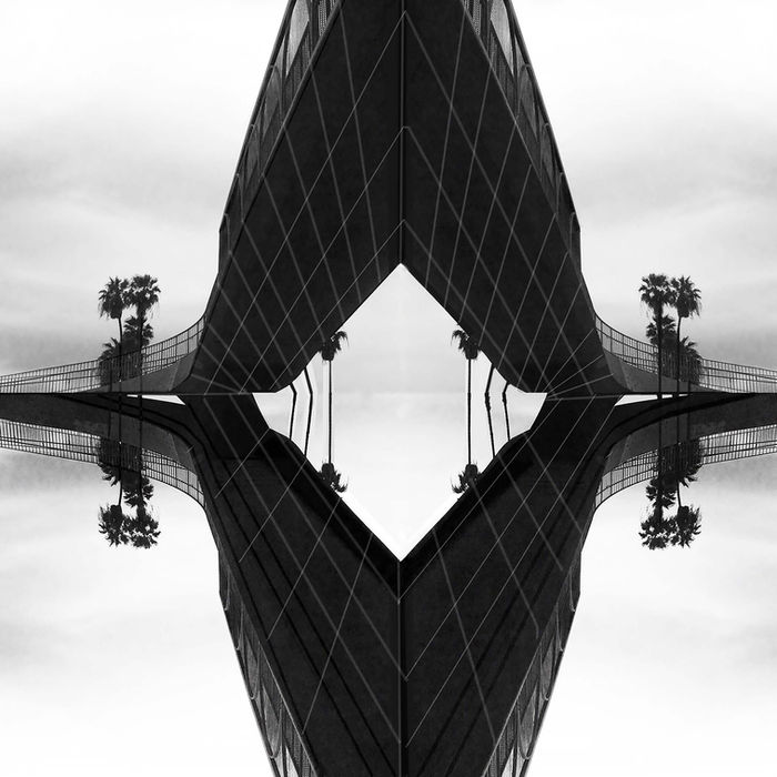 Seda Saar (Malibu, California) - SPACEBRIDGE II