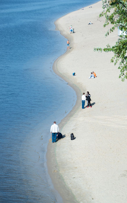 Tetiana Fomenko (Ukraine) - On The Beach
