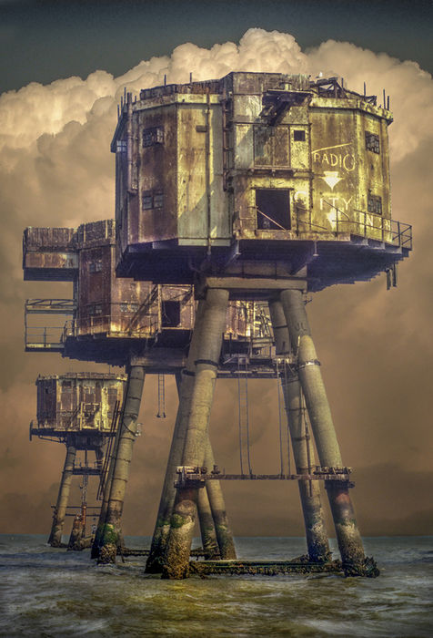 Richard Murrin (Dartford, UK) - Shivering Sands Fort