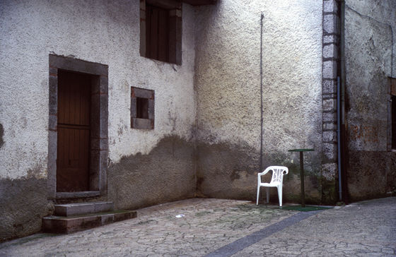 Untitled 25 (present ABSENCE series) by Álvaro Pérez Mulas